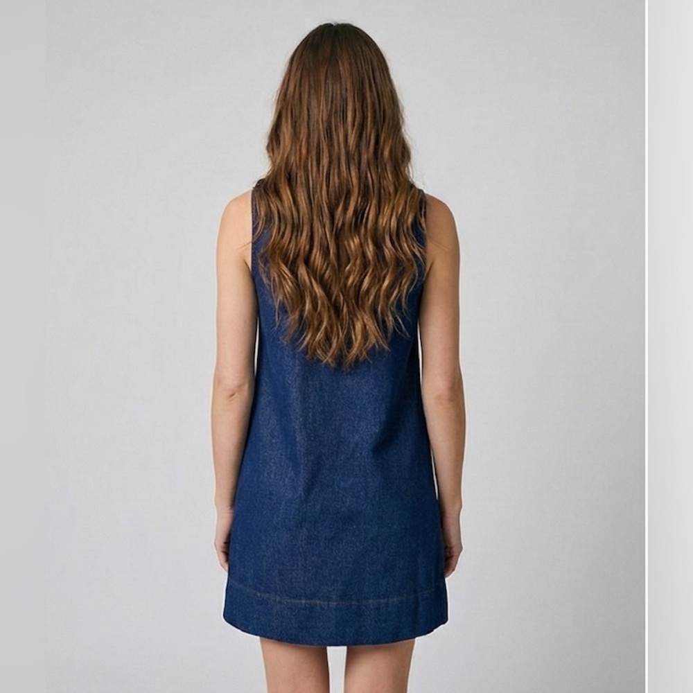LAST ONE 🔥 Dark Wash Denim Sleeveless Shift Dress with Gold Buttons & Pockets - Picture 3 of 9